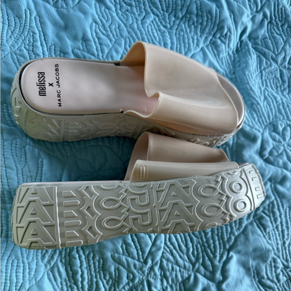 Melissa plataforms  silicone size 8